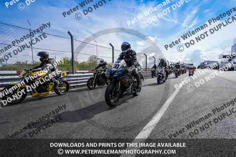 donington no limits trackday;donington park photographs;donington trackday photographs;no limits trackdays;peter wileman photography;trackday digital images;trackday photos
